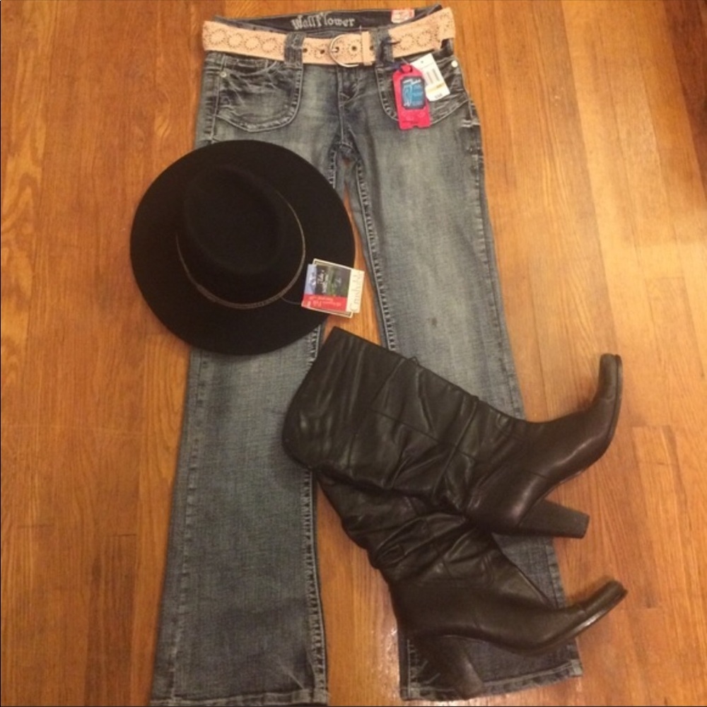 Wallflower Juniors boot cut jeans